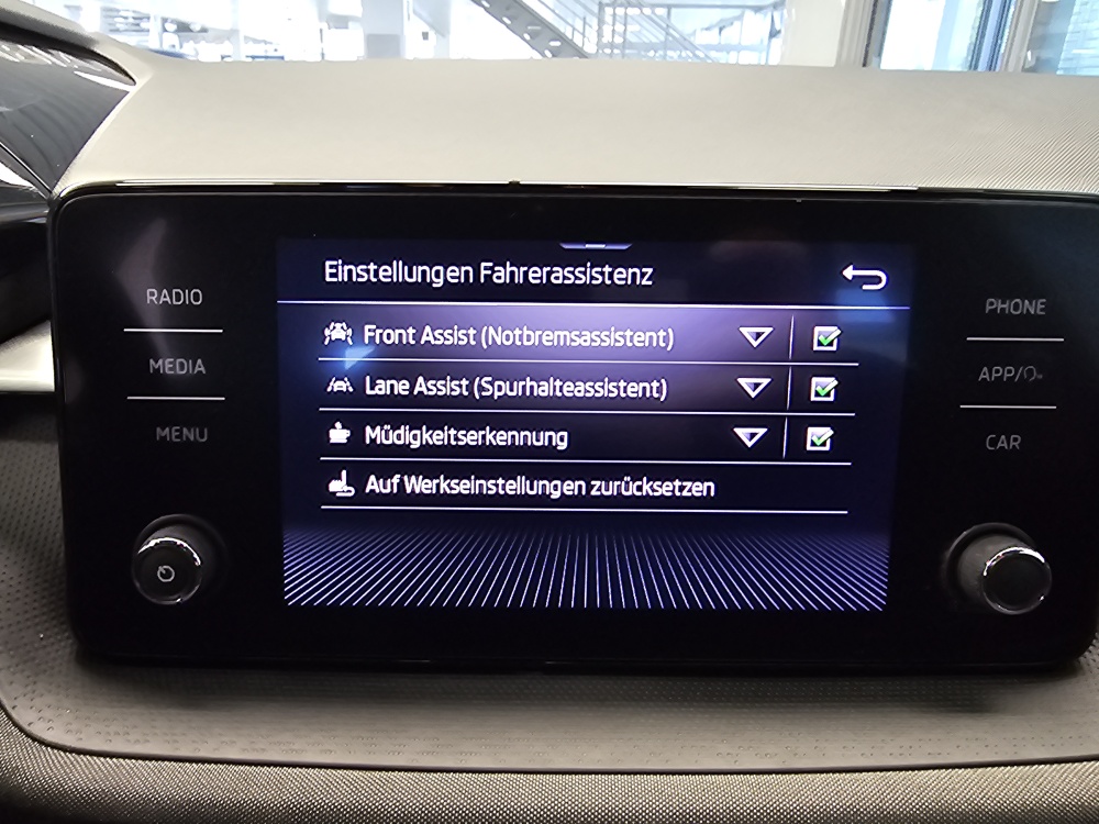 Skoda Fabia bei Hoffmann Automobile in Wolfsburg kaufen und sofort mitnehmen - Bild 12