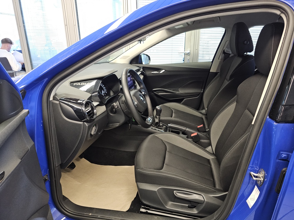 Skoda Fabia bei Hoffmann Automobile in Wolfsburg kaufen und sofort mitnehmen - Bild 20
