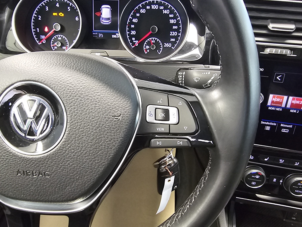 VW Golf bei Hoffmann Automobile in Wolfsburg kaufen und sofort mitnehmen - Bild 13