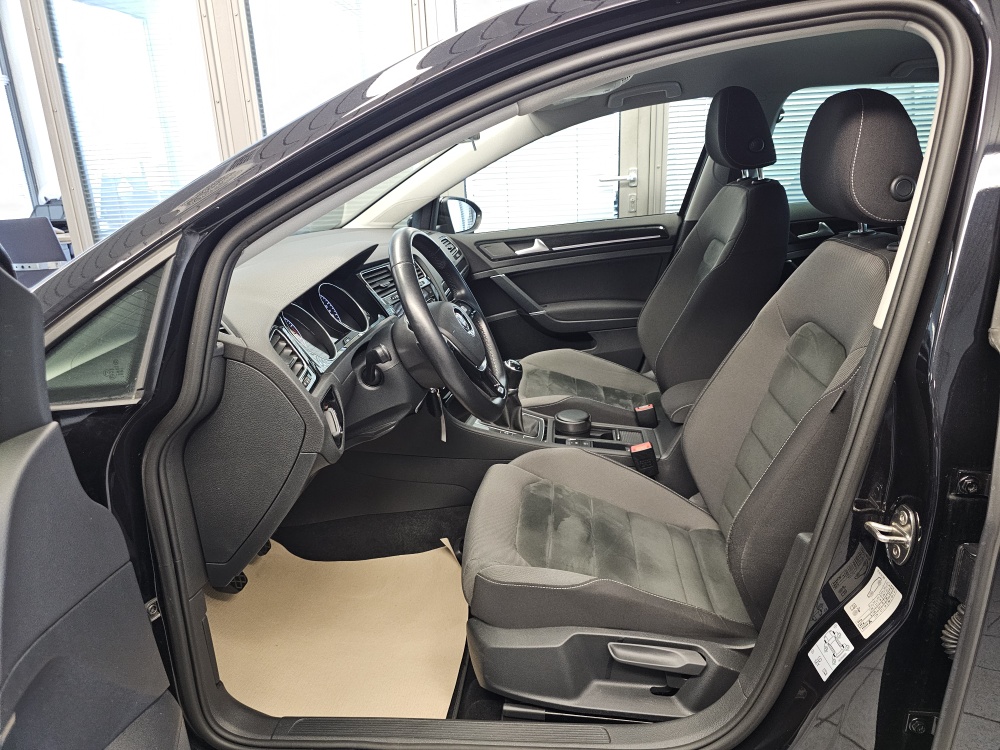 VW Golf bei Hoffmann Automobile in Wolfsburg kaufen und sofort mitnehmen - Bild 18