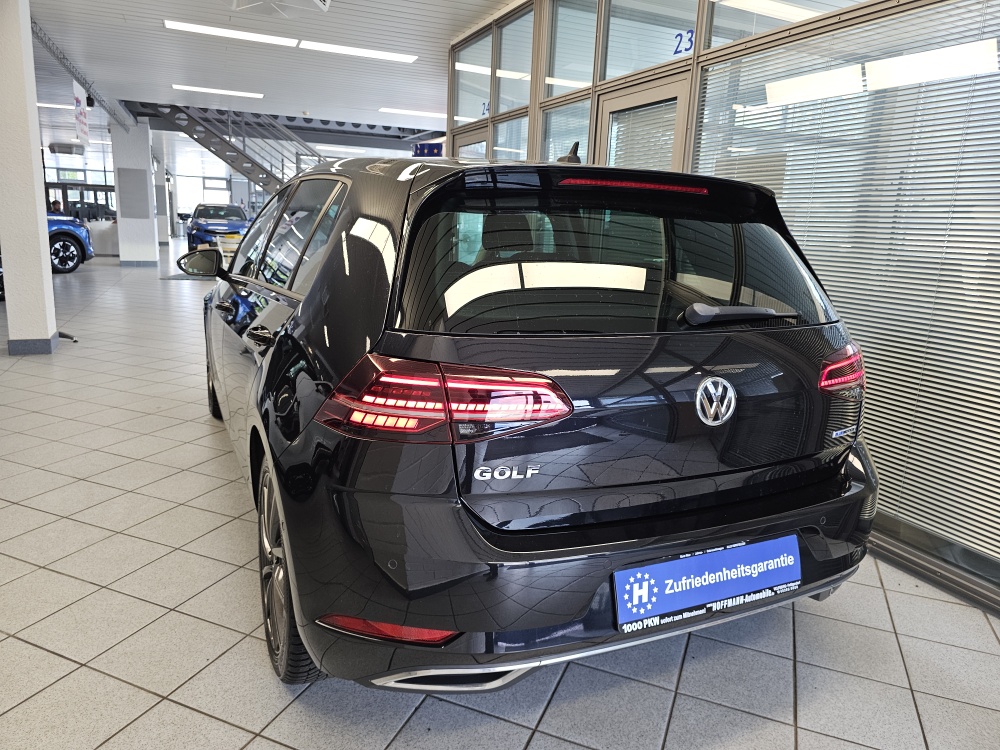 VW Golf bei Hoffmann Automobile in Wolfsburg kaufen und sofort mitnehmen - Bild 3