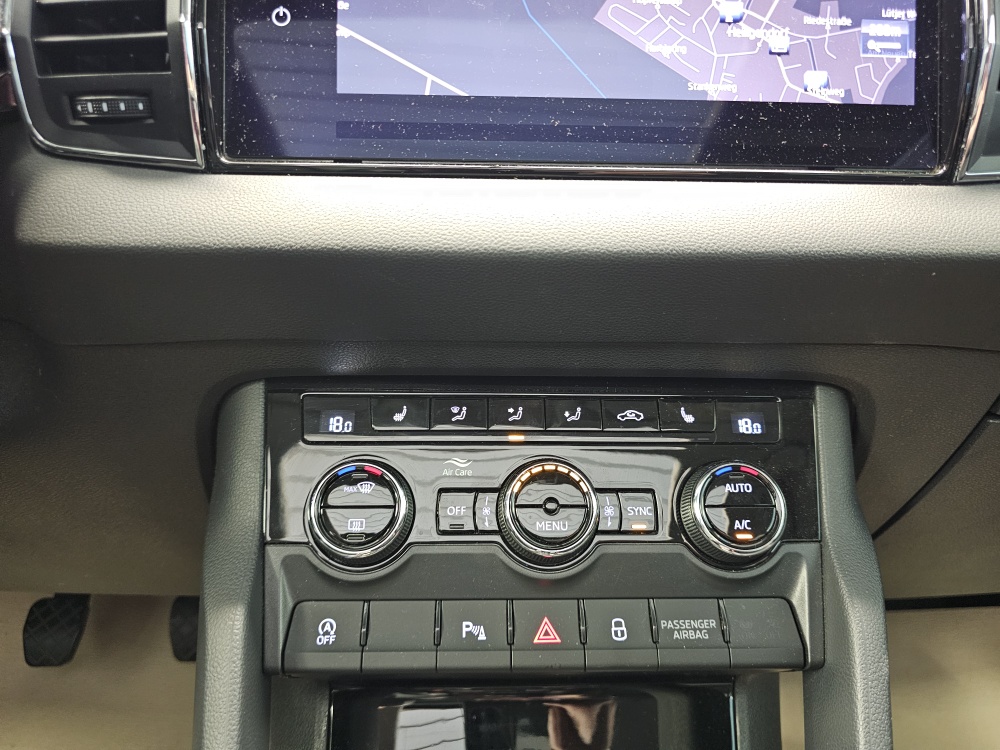 Skoda Karoq bei Hoffmann Automobile in Wolfsburg kaufen und sofort mitnehmen - Bild 11