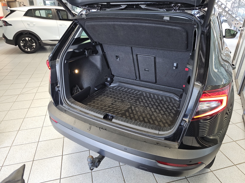 Skoda Karoq bei Hoffmann Automobile in Wolfsburg kaufen und sofort mitnehmen - Bild 2