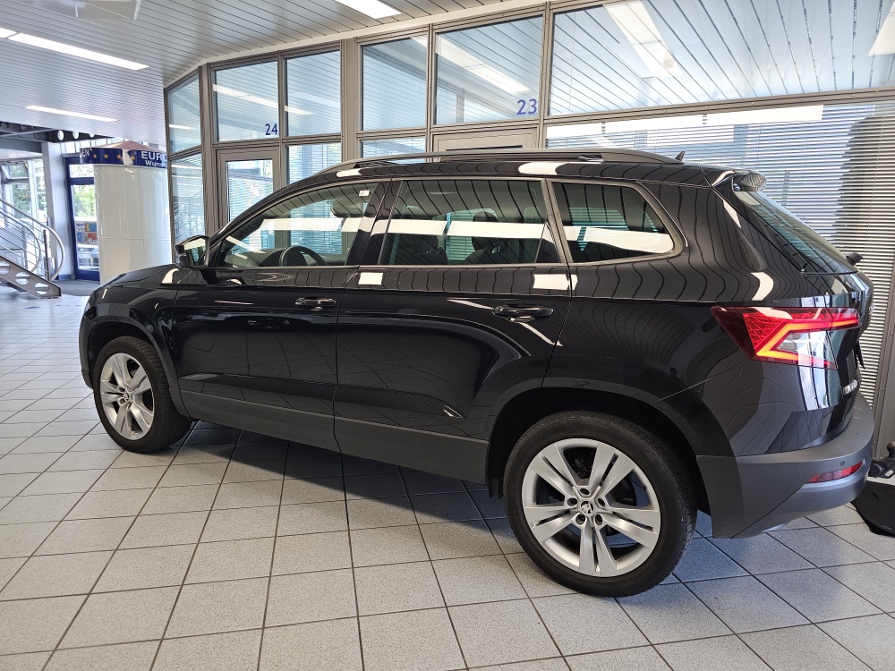 Skoda Karoq bei Hoffmann Automobile in Wolfsburg kaufen und sofort mitnehmen - Bild 24