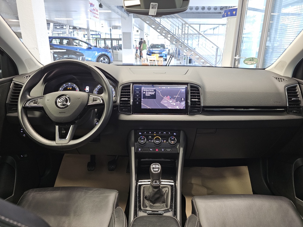 Skoda Karoq bei Hoffmann Automobile in Wolfsburg kaufen und sofort mitnehmen - Bild 8