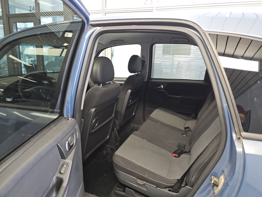 Opel Meriva bei Hoffmann Automobile in Wolfsburg kaufen und sofort mitnehmen - Bild 4
