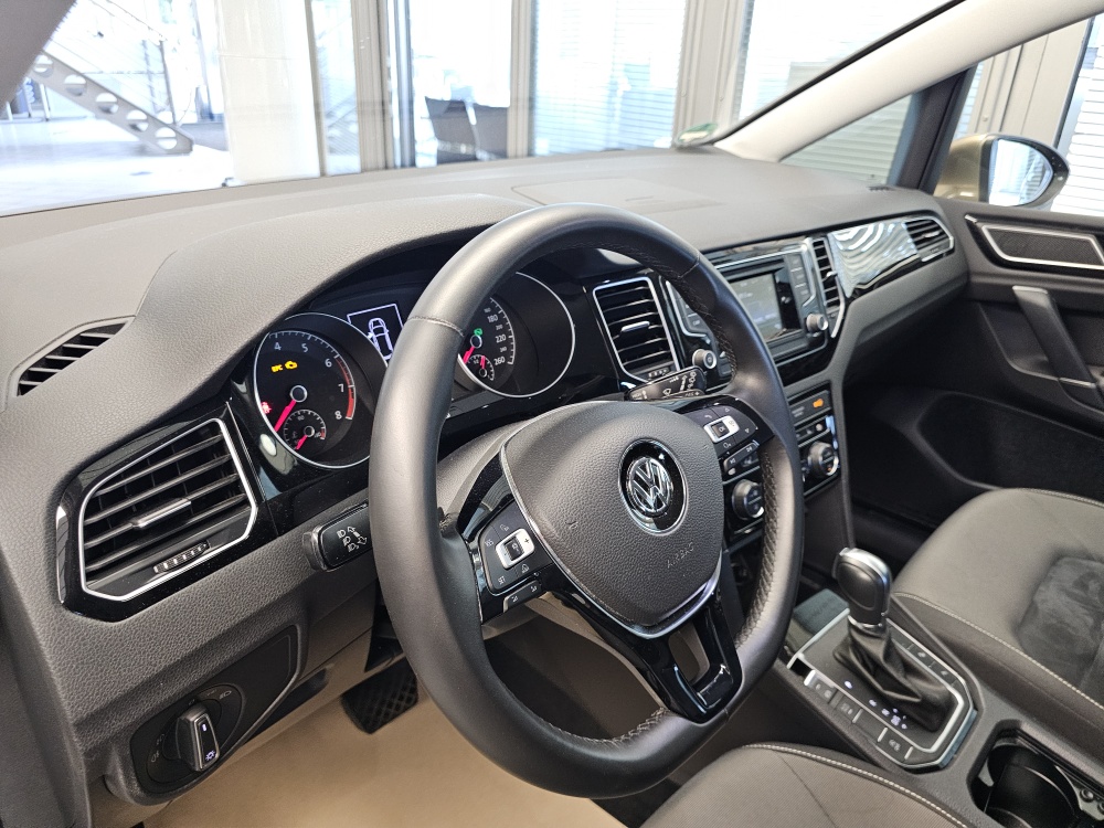 VW Golf Sportsvan bei Hoffmann Automobile in Wolfsburg kaufen und sofort mitnehmen - Bild 16