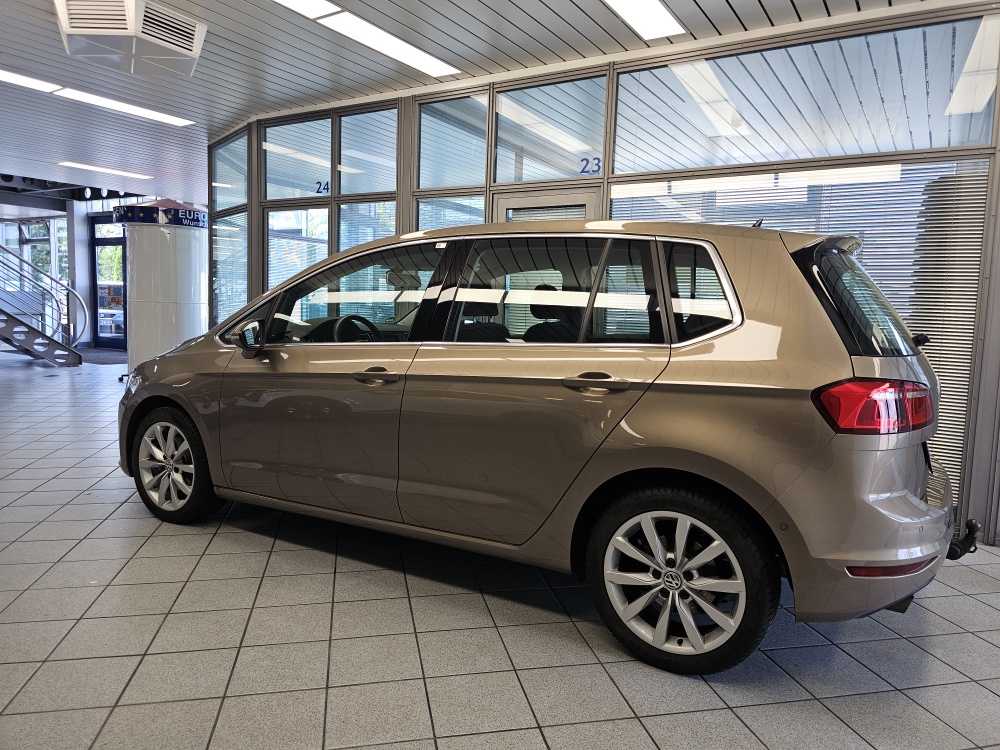 VW Golf Sportsvan bei Hoffmann Automobile in Wolfsburg kaufen und sofort mitnehmen - Bild 19