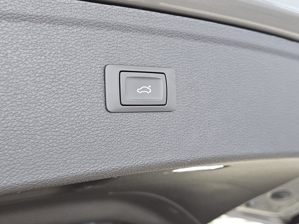 Audi Q5 bei Hoffmann Automobile in Wolfsburg kaufen und sofort mitnehmen - Bild 3