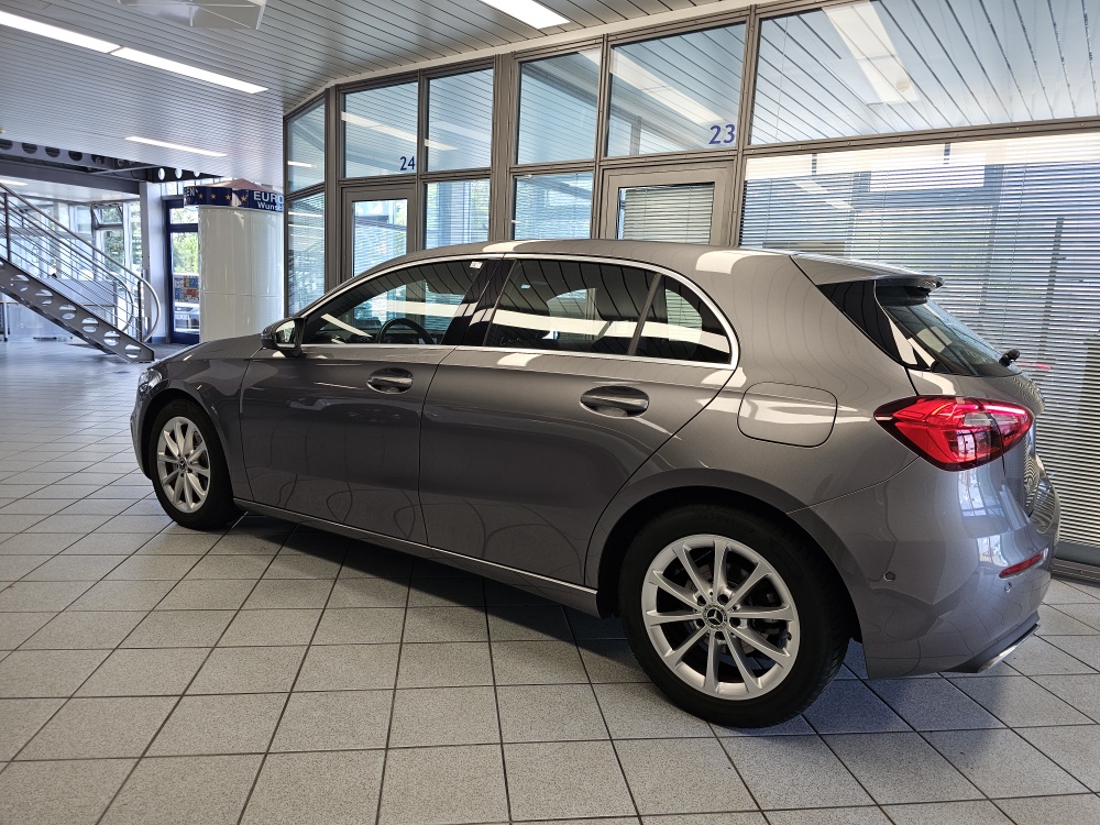 Mercedes-Benz A 200 bei Hoffmann Automobile in Wolfsburg kaufen und sofort mitnehmen - Bild 24