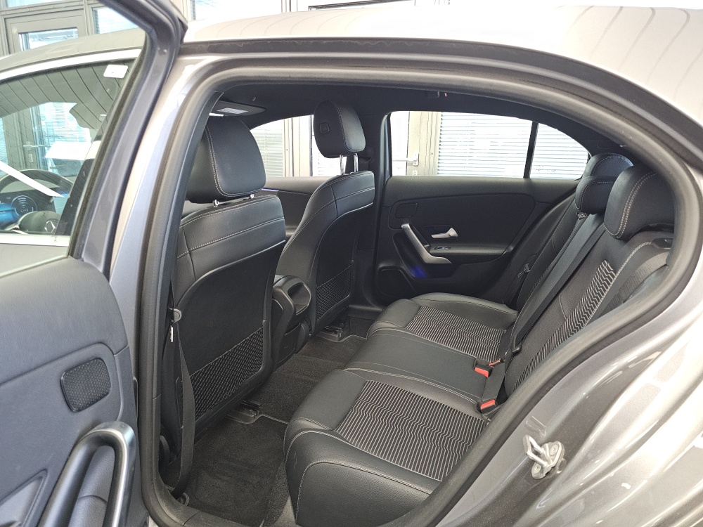 Mercedes-Benz A 200 bei Hoffmann Automobile in Wolfsburg kaufen und sofort mitnehmen - Bild 4