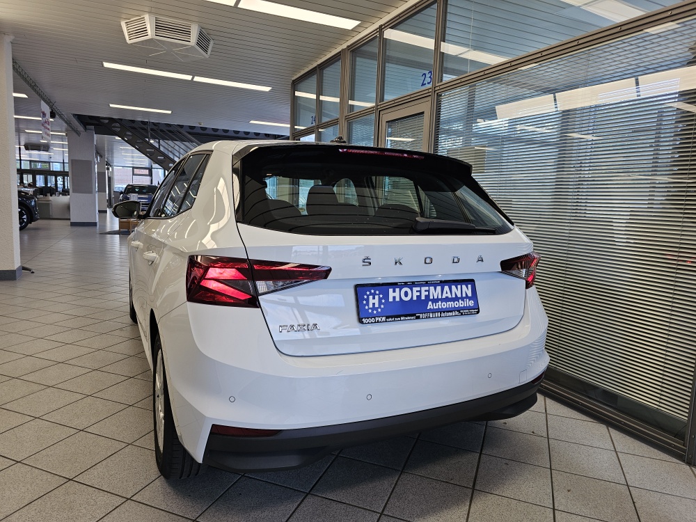 Skoda Fabia bei Hoffmann Automobile in Wolfsburg kaufen und sofort mitnehmen - Bild 3