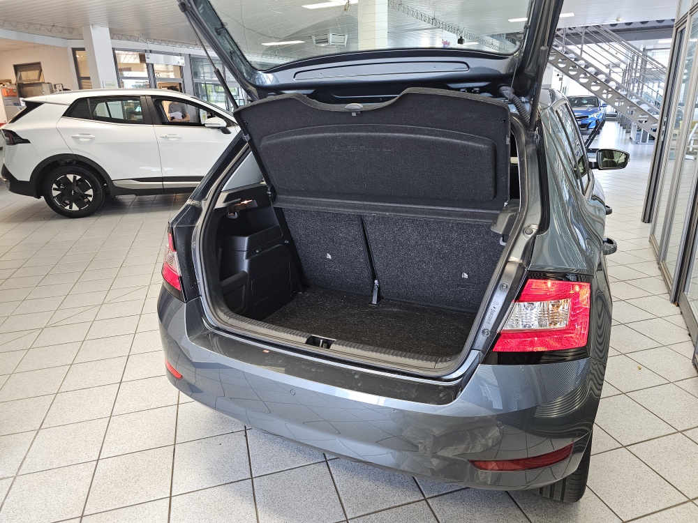 Skoda Fabia bei Hoffmann Automobile in Wolfsburg kaufen und sofort mitnehmen - Bild 2