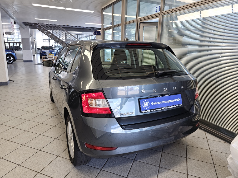 Skoda Fabia bei Hoffmann Automobile in Wolfsburg kaufen und sofort mitnehmen - Bild 4