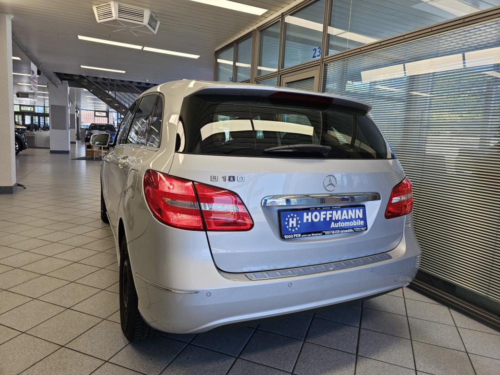 Mercedes-Benz B 180 bei Hoffmann Automobile in Wolfsburg kaufen und sofort mitnehmen - Bild 3