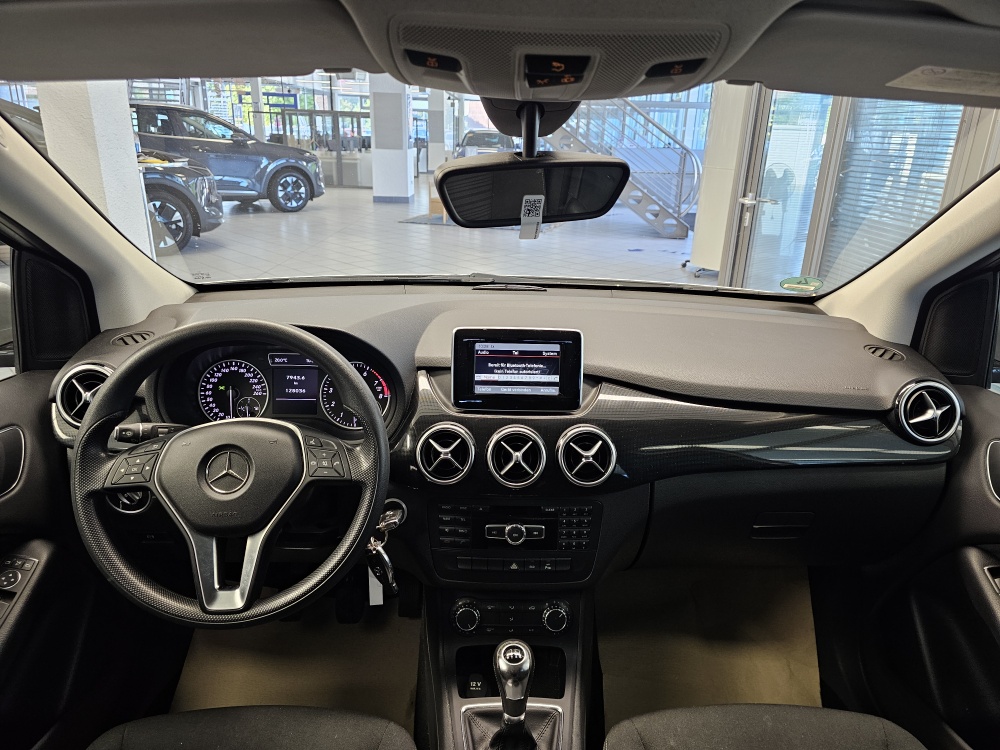 Mercedes-Benz B 180 bei Hoffmann Automobile in Wolfsburg kaufen und sofort mitnehmen - Bild 5
