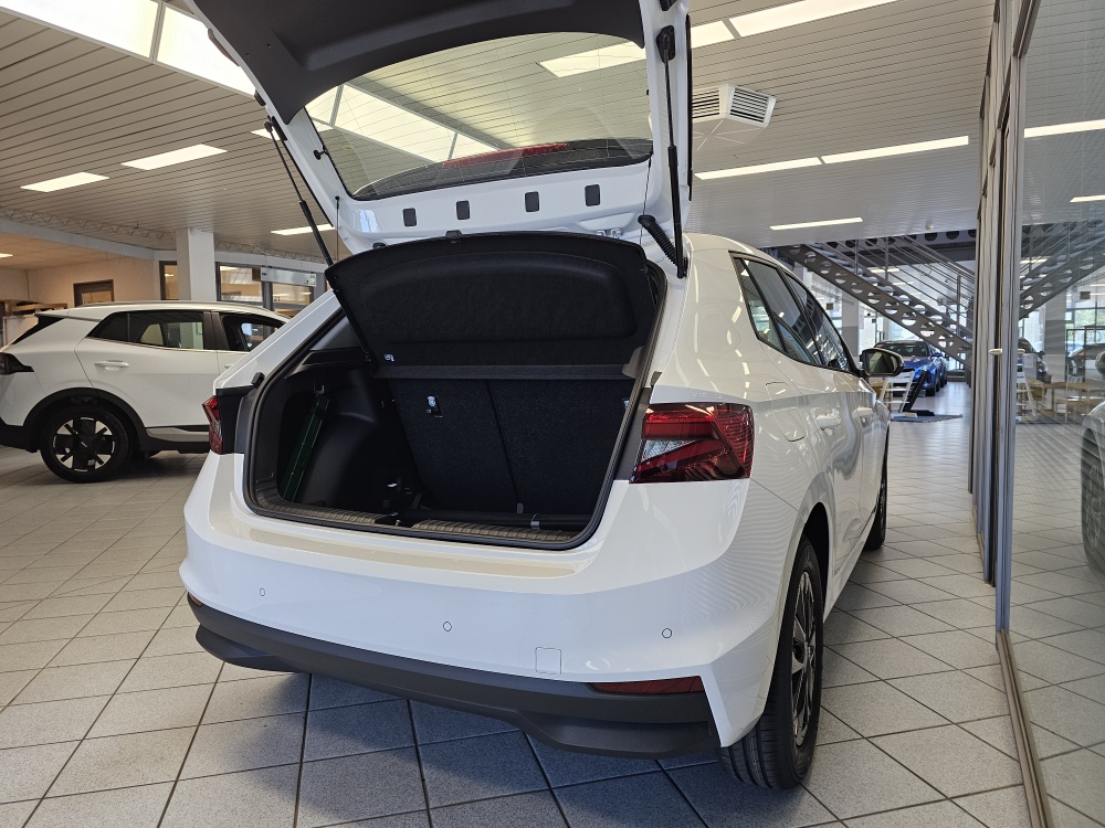 Skoda Fabia bei Hoffmann Automobile in Wolfsburg kaufen und sofort mitnehmen - Bild 2