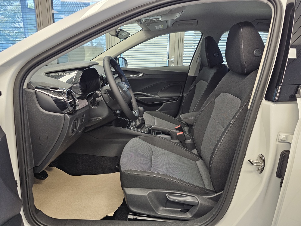 Skoda Fabia bei Hoffmann Automobile in Wolfsburg kaufen und sofort mitnehmen - Bild 20