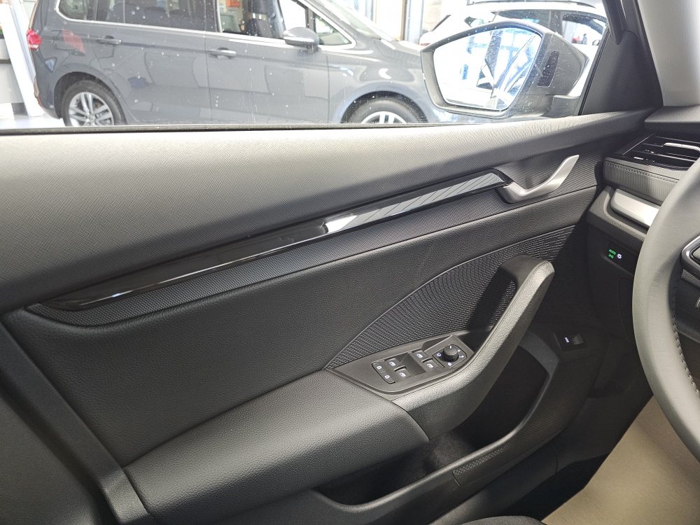 Skoda Octavia Combi bei Hoffmann Automobile in Wolfsburg kaufen und sofort mitnehmen - Bild 20