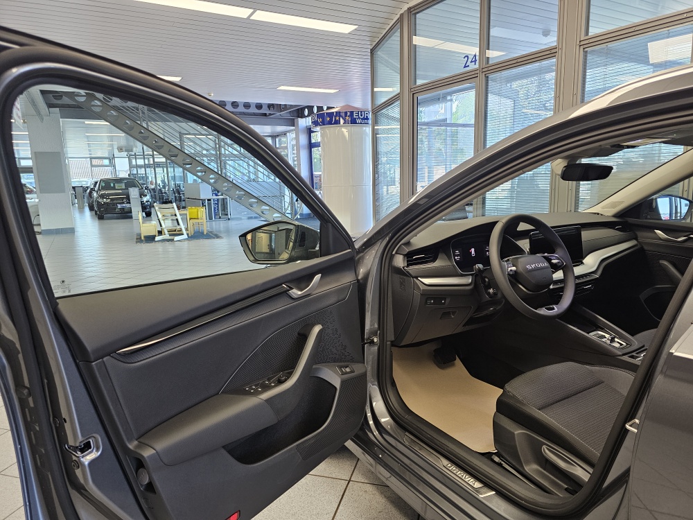 Skoda Octavia Combi bei Hoffmann Automobile in Wolfsburg kaufen und sofort mitnehmen - Bild 25