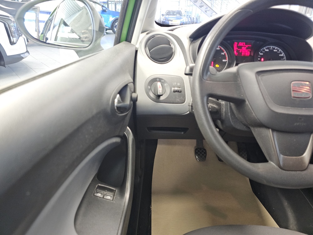 Seat Ibiza bei Hoffmann Automobile in Wolfsburg kaufen und sofort mitnehmen - Bild 12