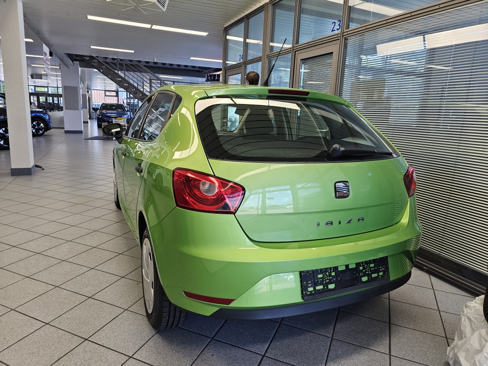 Seat Ibiza bei Hoffmann Automobile in Wolfsburg kaufen und sofort mitnehmen - Bild 4