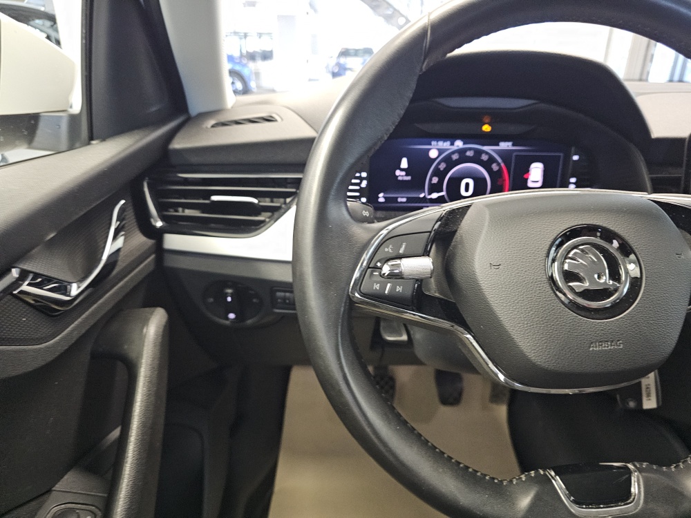 Skoda Kamiq bei Hoffmann Automobile in Wolfsburg kaufen und sofort mitnehmen - Bild 17