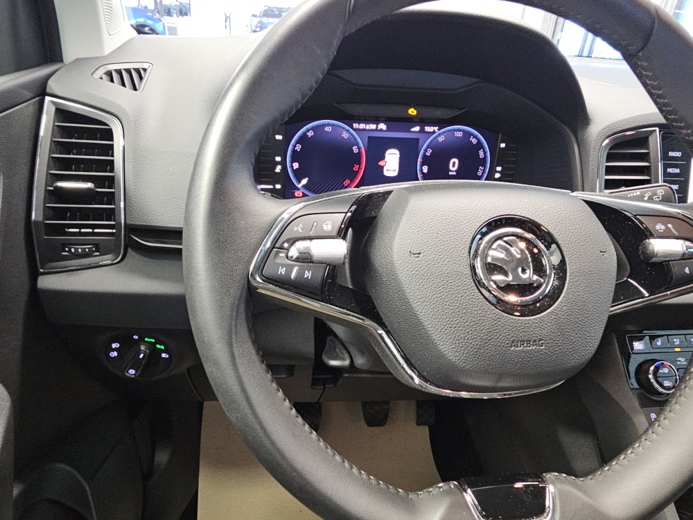 Skoda Karoq bei Hoffmann Automobile in Wolfsburg kaufen und sofort mitnehmen - Bild 20