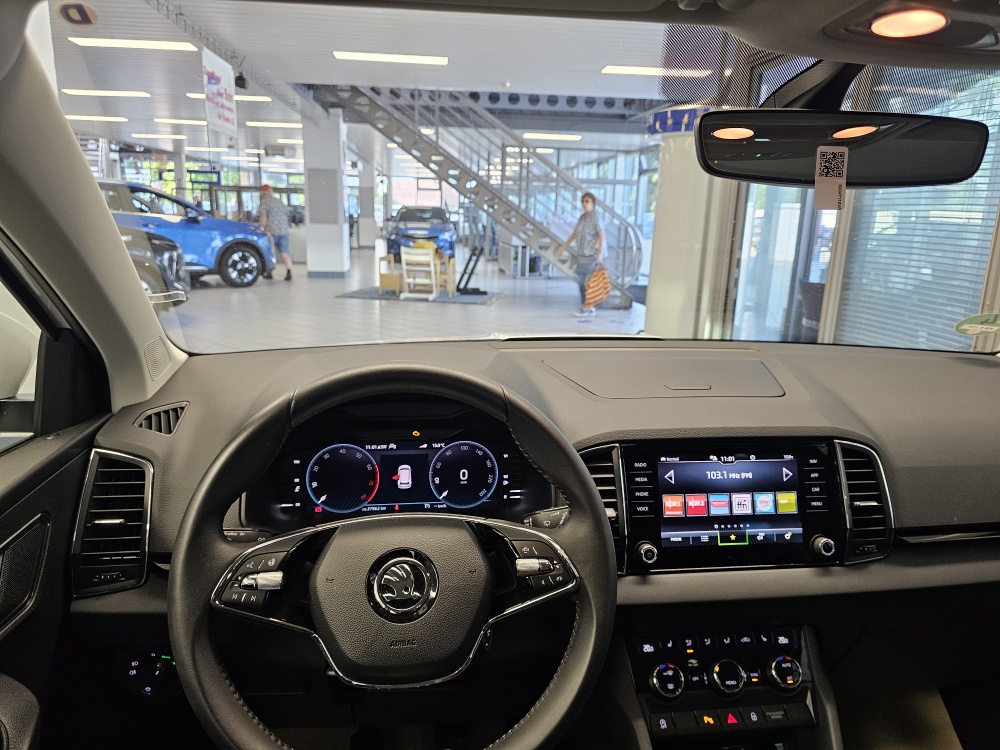 Skoda Karoq bei Hoffmann Automobile in Wolfsburg kaufen und sofort mitnehmen - Bild 22