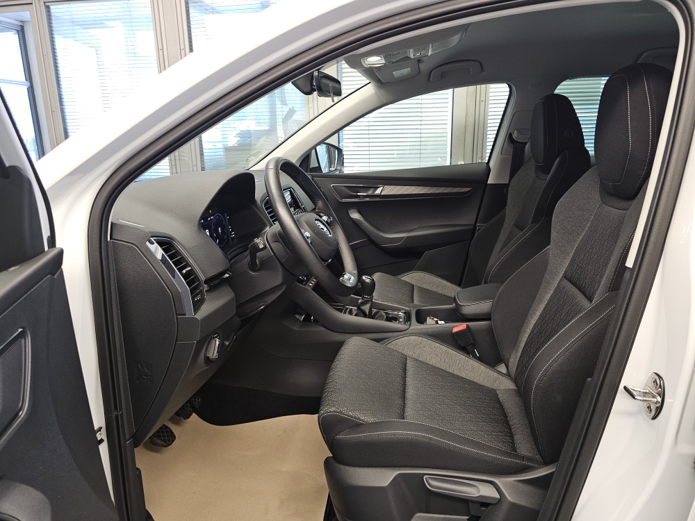 Skoda Karoq bei Hoffmann Automobile in Wolfsburg kaufen und sofort mitnehmen - Bild 24