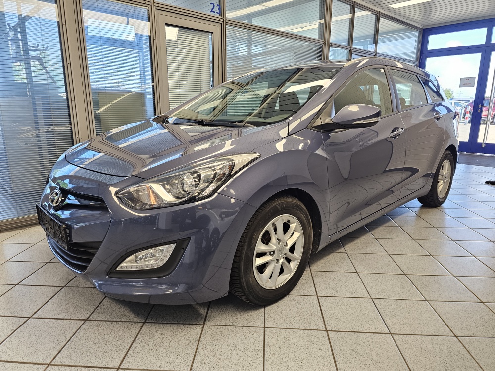 Hyundai i30 Kombi bei Hoffmann Automobile in Wolfsburg kaufen und sofort mitnehmen - Bild 1