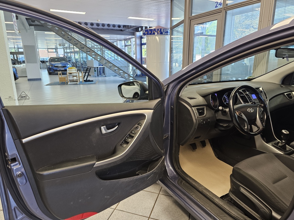 Hyundai i30 Kombi bei Hoffmann Automobile in Wolfsburg kaufen und sofort mitnehmen - Bild 16