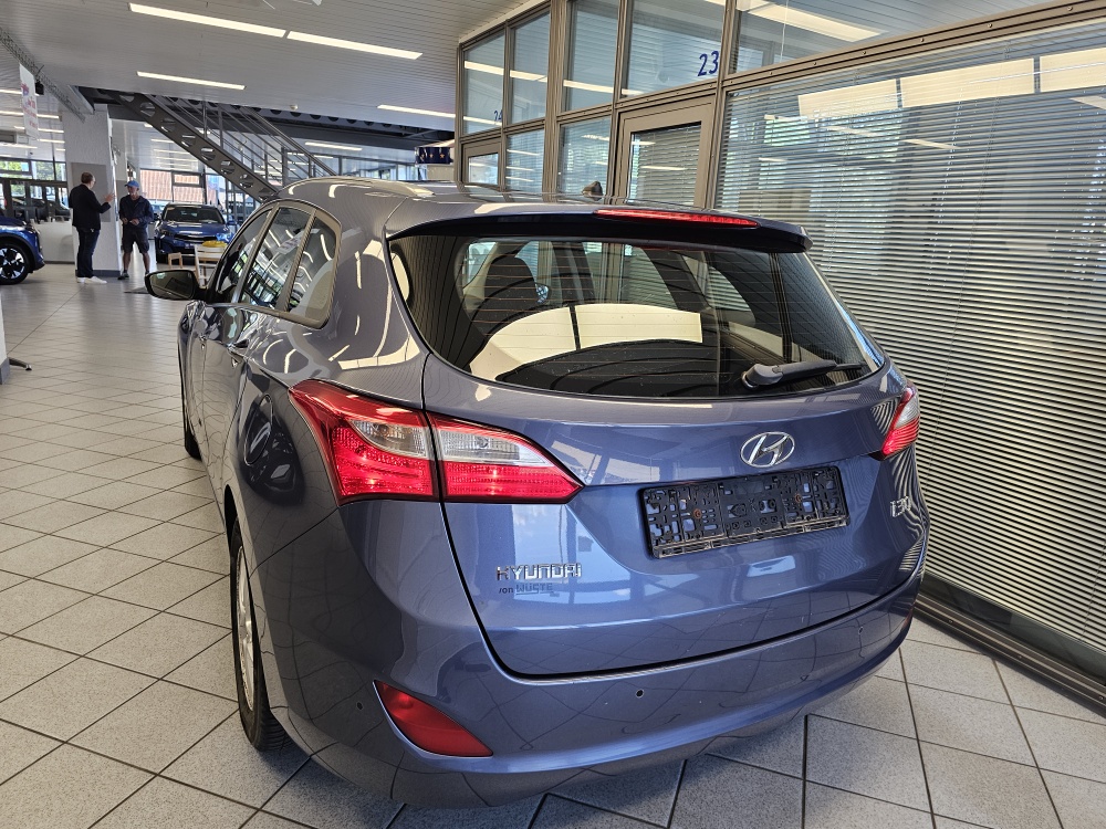 Hyundai i30 Kombi bei Hoffmann Automobile in Wolfsburg kaufen und sofort mitnehmen - Bild 3