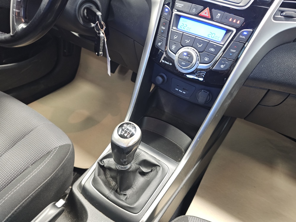 Hyundai i30 Kombi bei Hoffmann Automobile in Wolfsburg kaufen und sofort mitnehmen - Bild 6