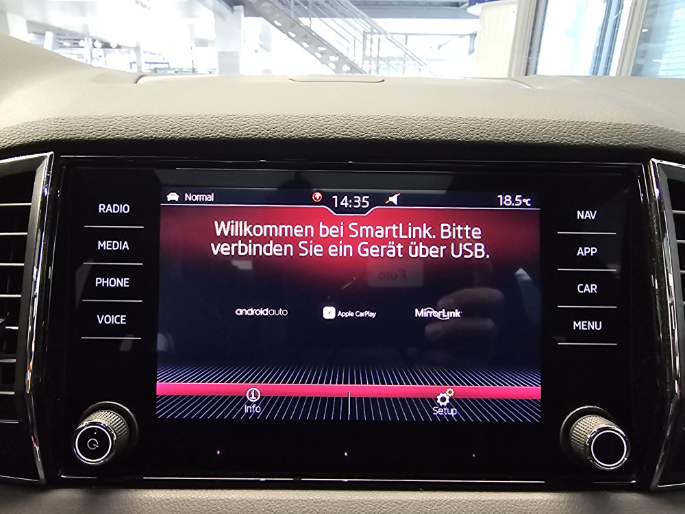 Skoda Karoq bei Hoffmann Automobile in Wolfsburg kaufen und sofort mitnehmen - Bild 17