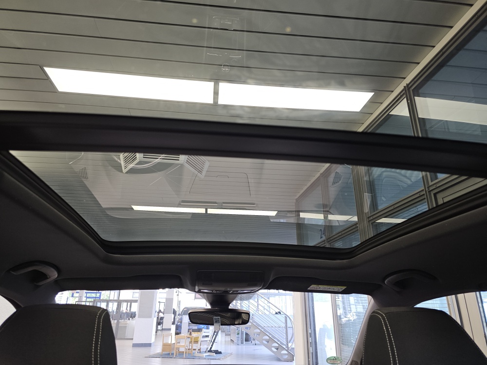 Skoda Karoq bei Hoffmann Automobile in Wolfsburg kaufen und sofort mitnehmen - Bild 9