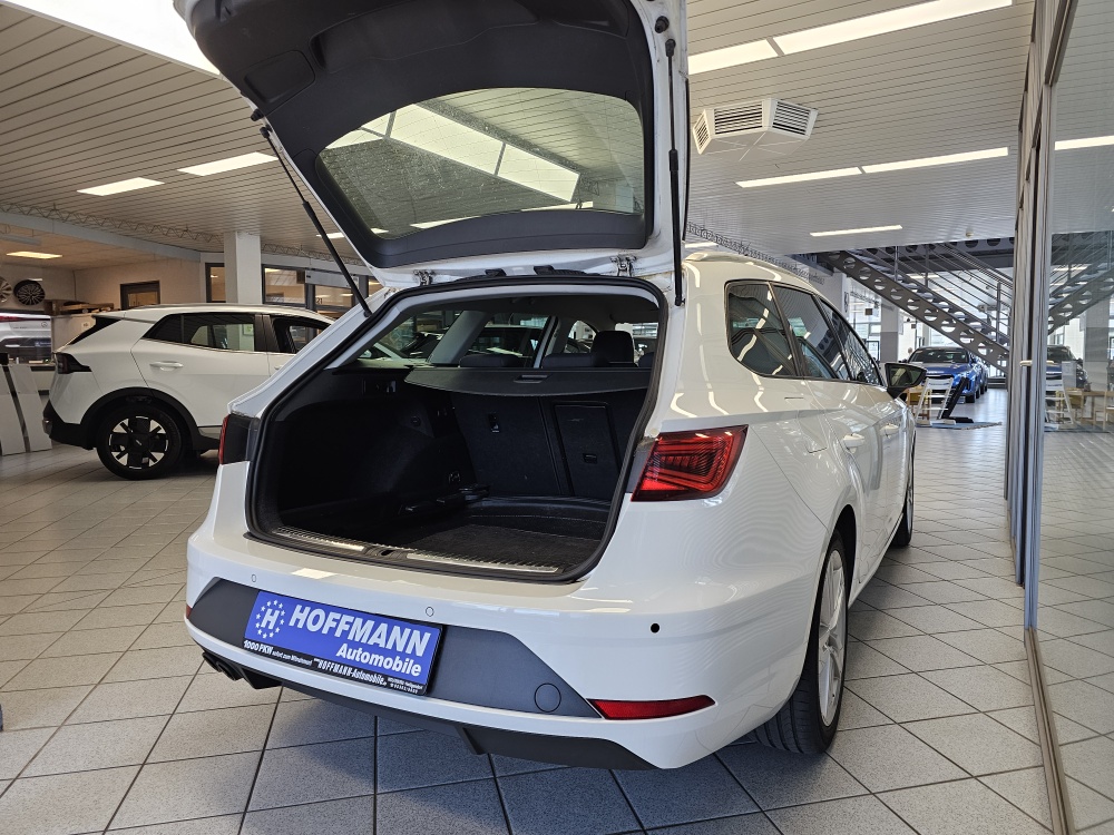 Seat Leon Sportstourer ST bei Hoffmann Automobile in Wolfsburg kaufen und sofort mitnehmen - Bild 2