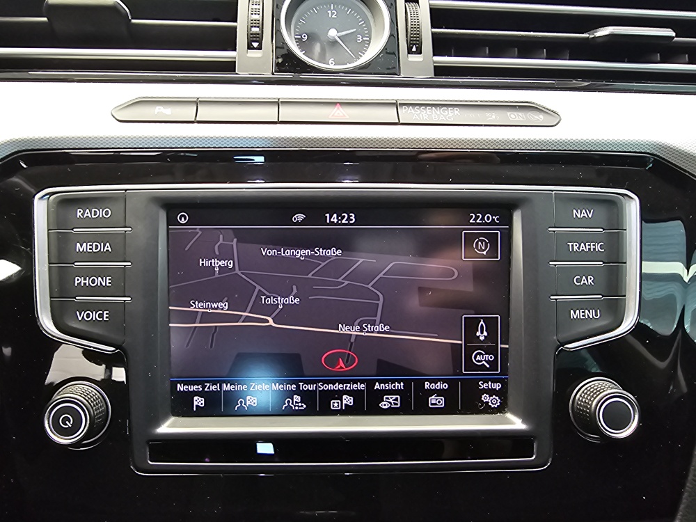 VW Passat Variant bei Hoffmann Automobile in Wolfsburg kaufen und sofort mitnehmen - Bild 11