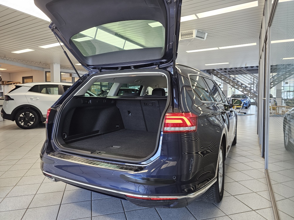 VW Passat Variant bei Hoffmann Automobile in Wolfsburg kaufen und sofort mitnehmen - Bild 2