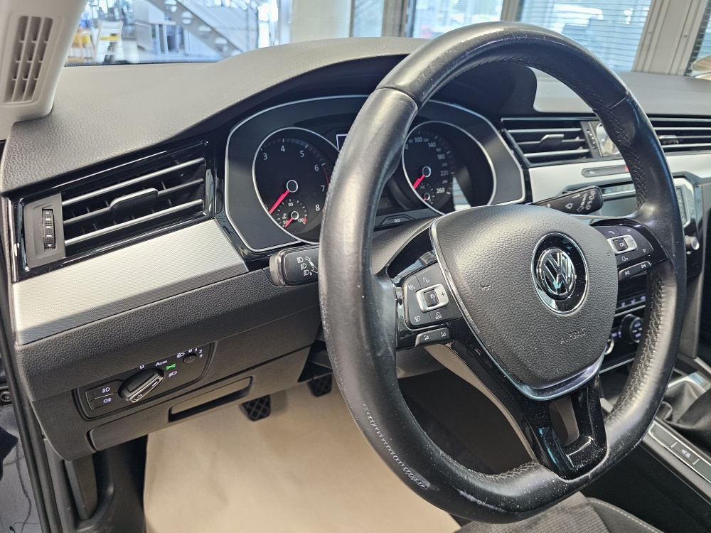 VW Passat Variant bei Hoffmann Automobile in Wolfsburg kaufen und sofort mitnehmen - Bild 20