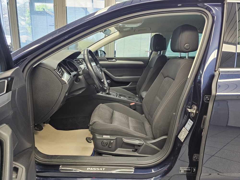 VW Passat Variant bei Hoffmann Automobile in Wolfsburg kaufen und sofort mitnehmen - Bild 22