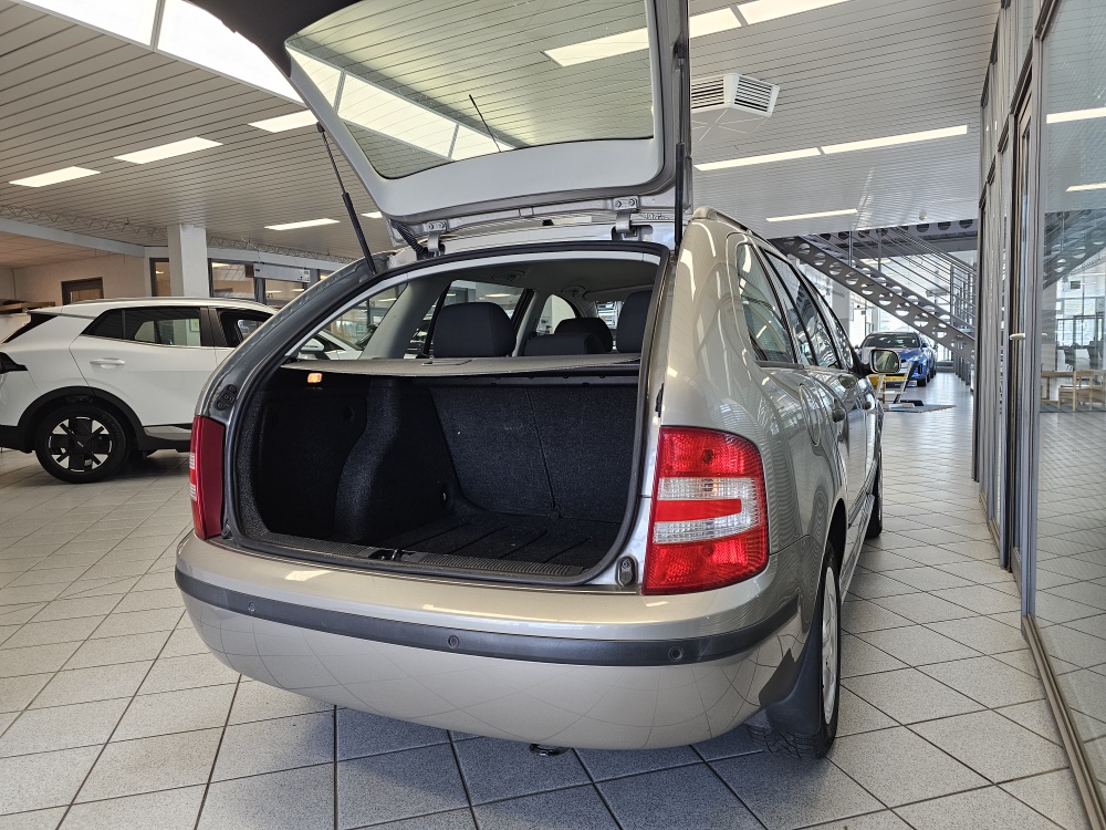 Skoda Fabia Combi bei Hoffmann Automobile in Wolfsburg kaufen und sofort mitnehmen - Bild 2