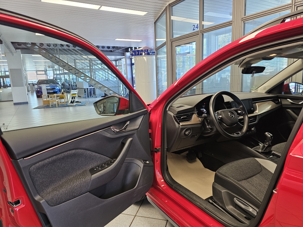 Skoda Kamiq bei Hoffmann Automobile in Wolfsburg kaufen und sofort mitnehmen - Bild 23