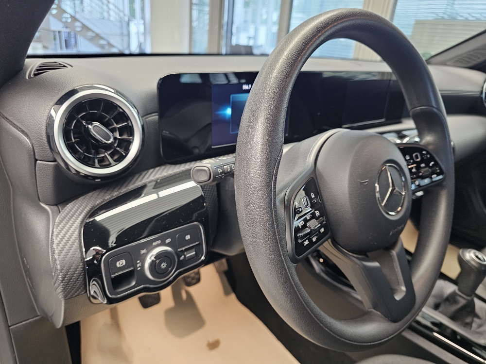 Mercedes-Benz CLA 180 Shooting Brake bei Hoffmann Automobile in Wolfsburg kaufen und sofort mitnehmen - Bild 23