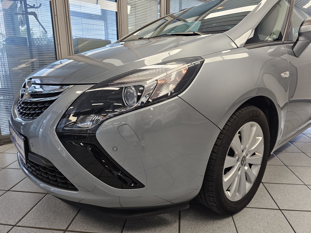 Opel Zafira Tourer bei Hoffmann Automobile in Wolfsburg kaufen und sofort mitnehmen - Bild 21
