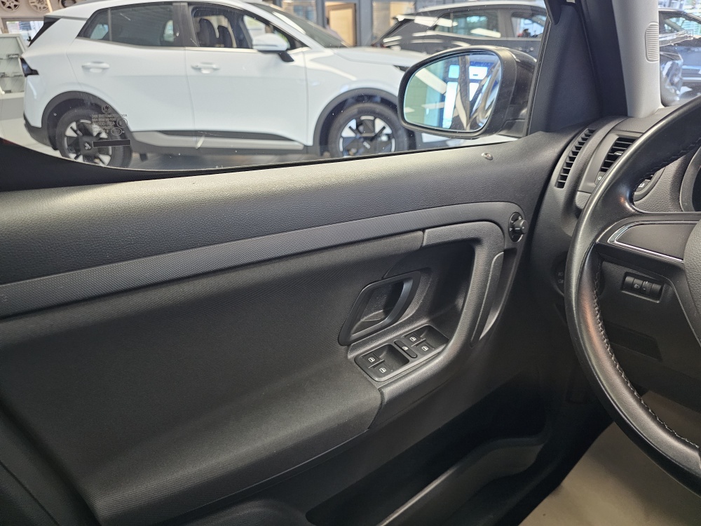 Skoda Roomster bei Hoffmann Automobile in Wolfsburg kaufen und sofort mitnehmen - Bild 14
