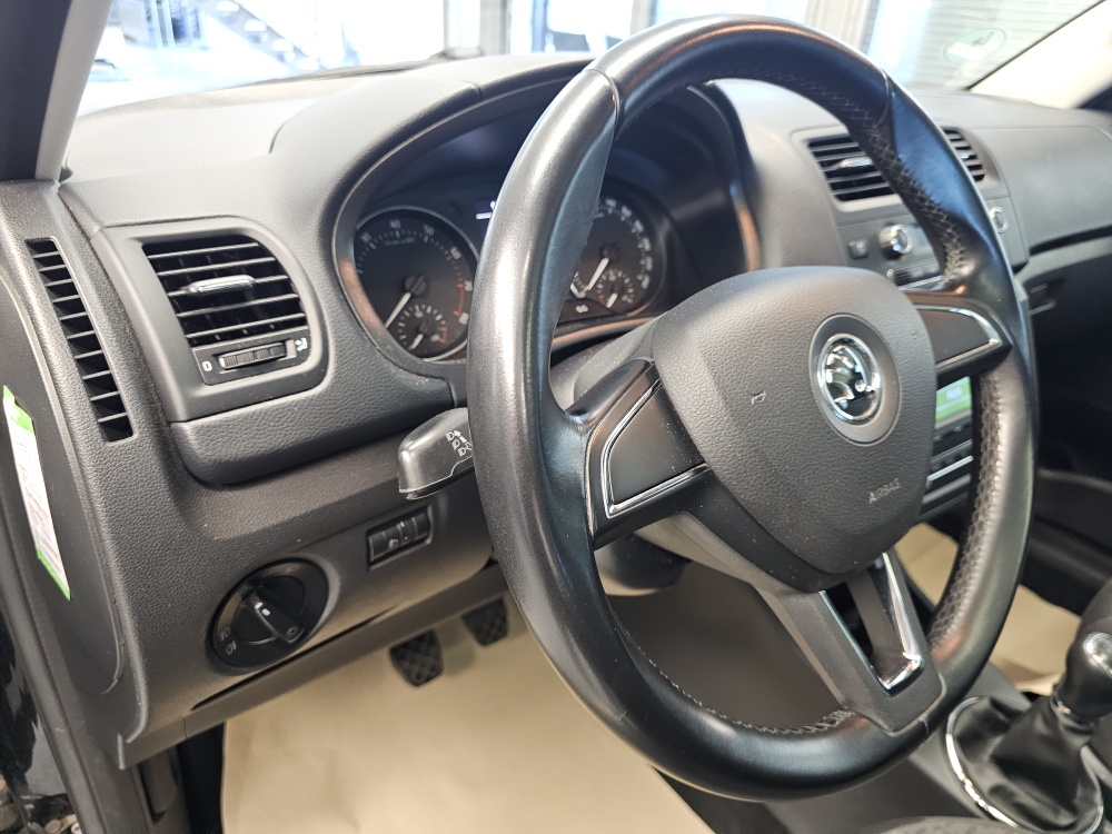 Skoda Roomster bei Hoffmann Automobile in Wolfsburg kaufen und sofort mitnehmen - Bild 16