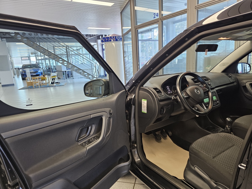 Skoda Roomster bei Hoffmann Automobile in Wolfsburg kaufen und sofort mitnehmen - Bild 18