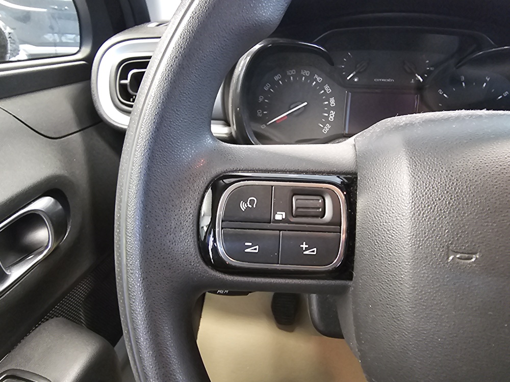 Citroen C3 bei Hoffmann Automobile in Wolfsburg kaufen und sofort mitnehmen - Bild 10
