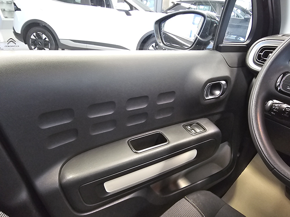 Citroen C3 bei Hoffmann Automobile in Wolfsburg kaufen und sofort mitnehmen - Bild 11